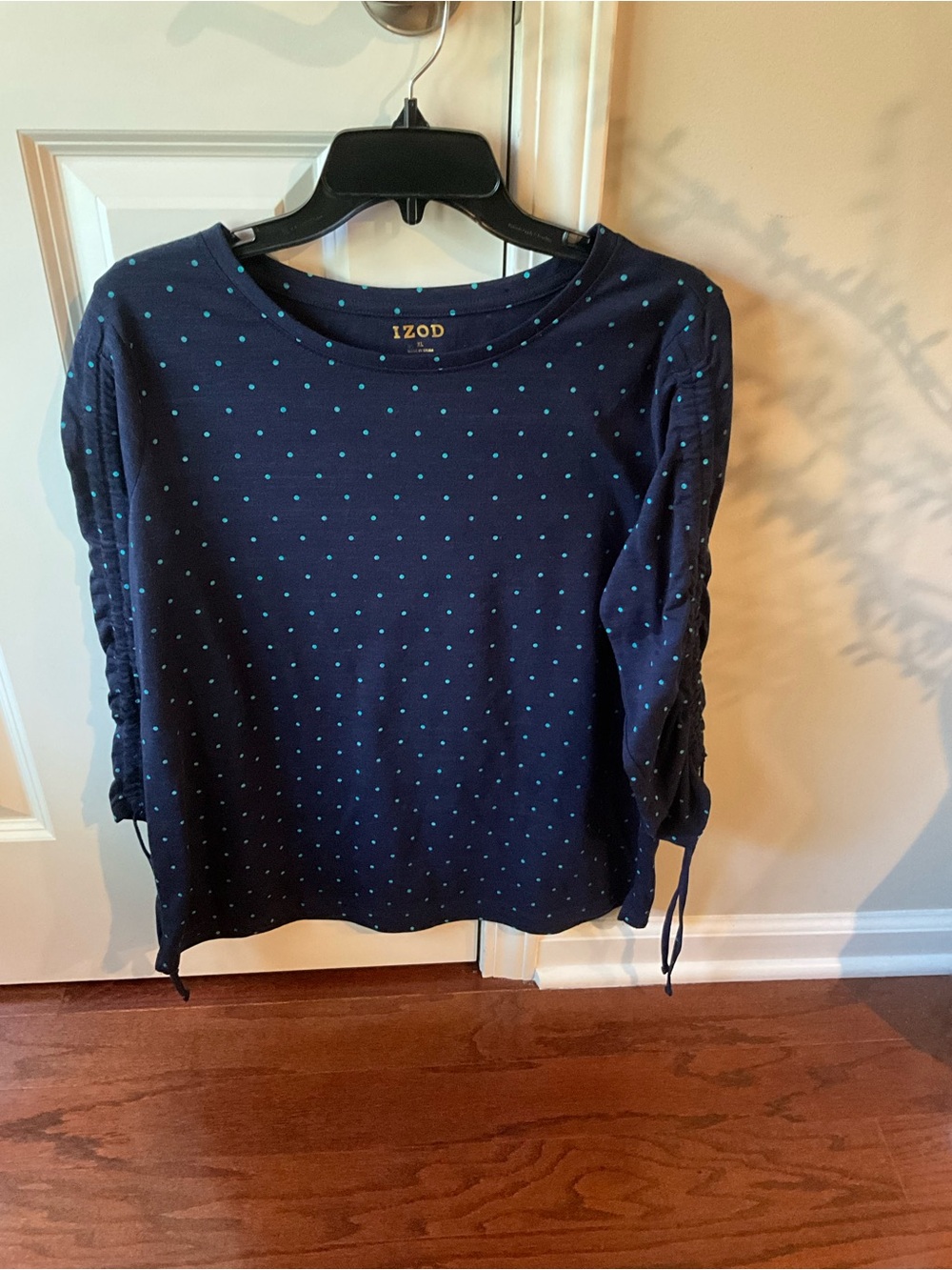 IZOD Women’s Navy Polka Dot Long Sleeve Top Size XLarge